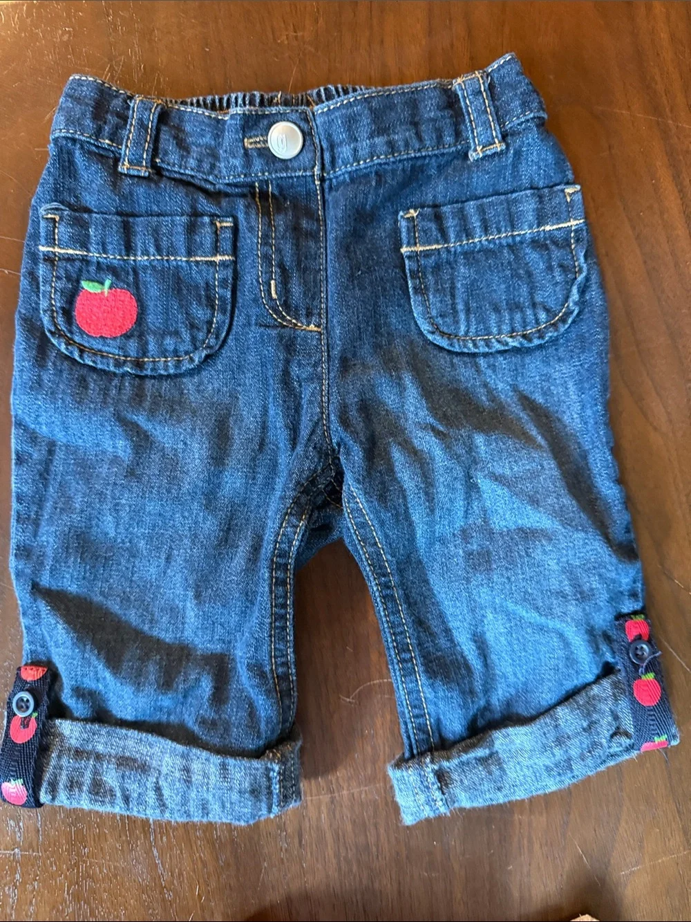 Girls pants and a set